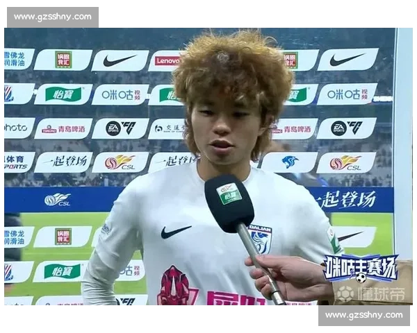 半场战报：申花 1-2 大连英博 吕焯毅世界波点燃赛场